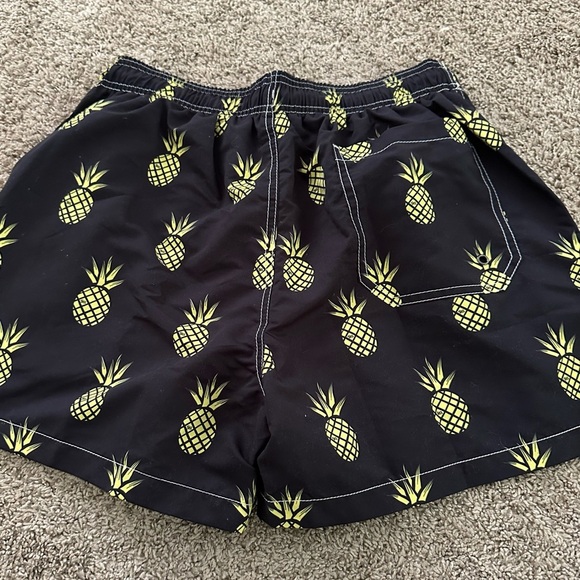 Men’s Pineapple Print Black Swim Shorts. Size Small - Picture 2 of 5